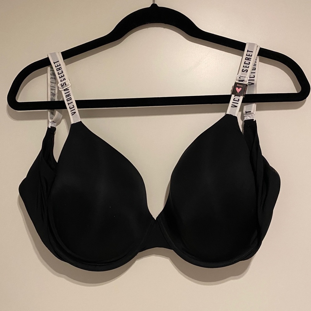 Victoria’s Secret Bra Black with Logo on straps